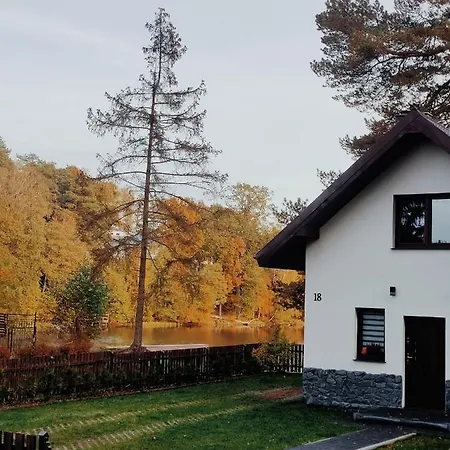 Nad Jeziorem Korzybie